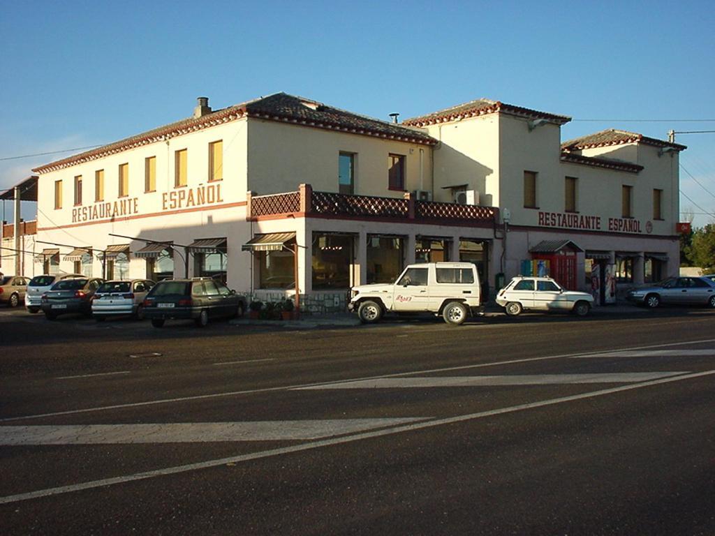 Hostal Restaurante El Espanol Bujaraloz Exterior photo